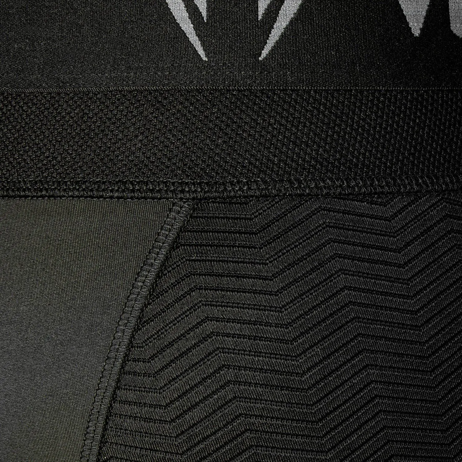 Kompressionsshorts - Venum - 'G-FIT' - Sort
